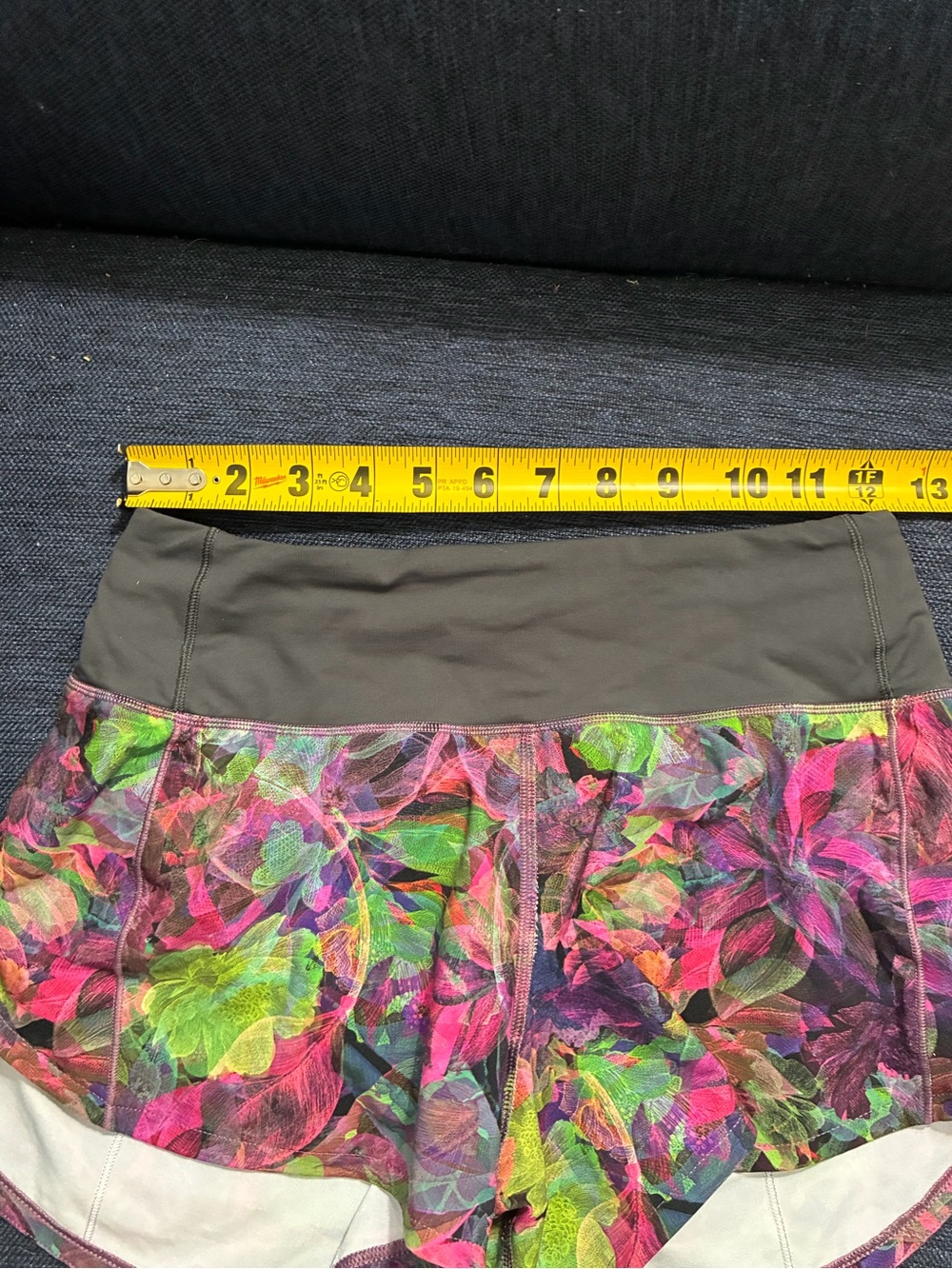 Lululemon Speed Up Mid-Rise Short 4" Vivid size 2 - Picture 9 of 9
